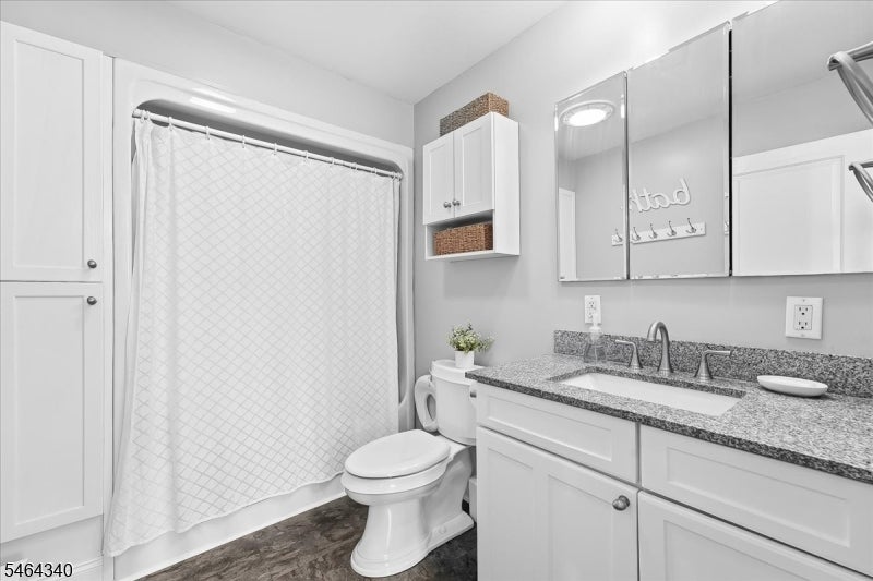 21 Nassau St