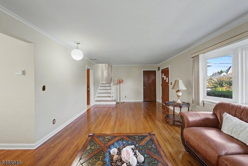 136 Headley Ter