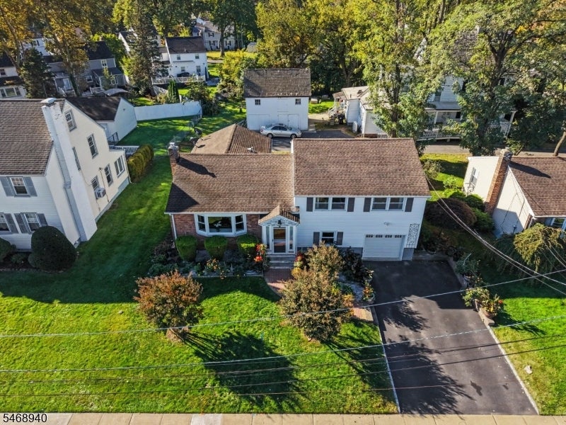 136 Headley Ter