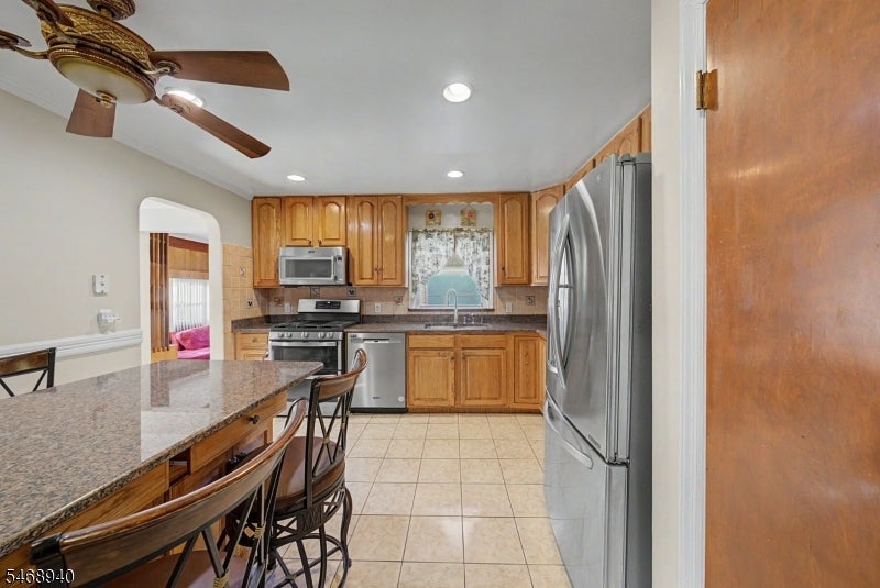 136 Headley Ter