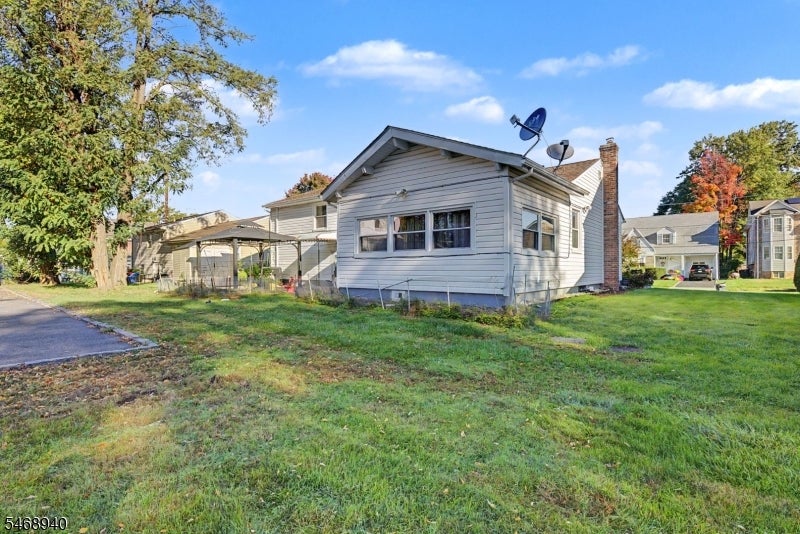136 Headley Ter