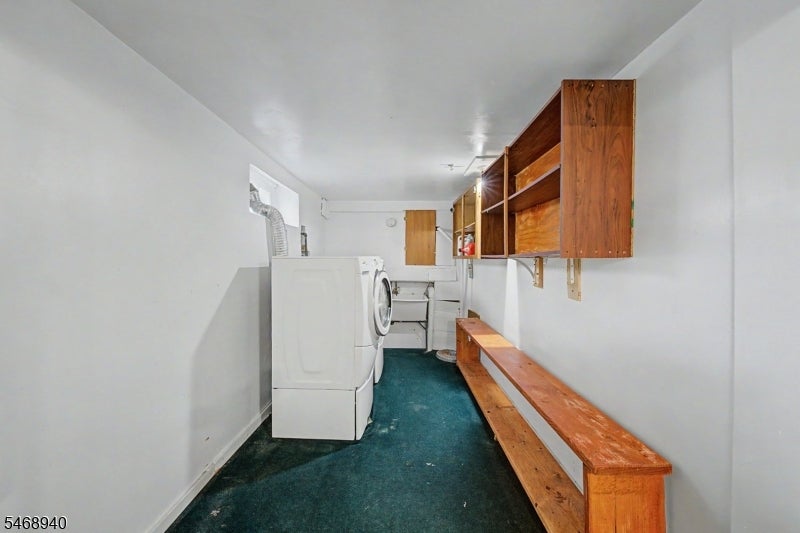 136 Headley Ter