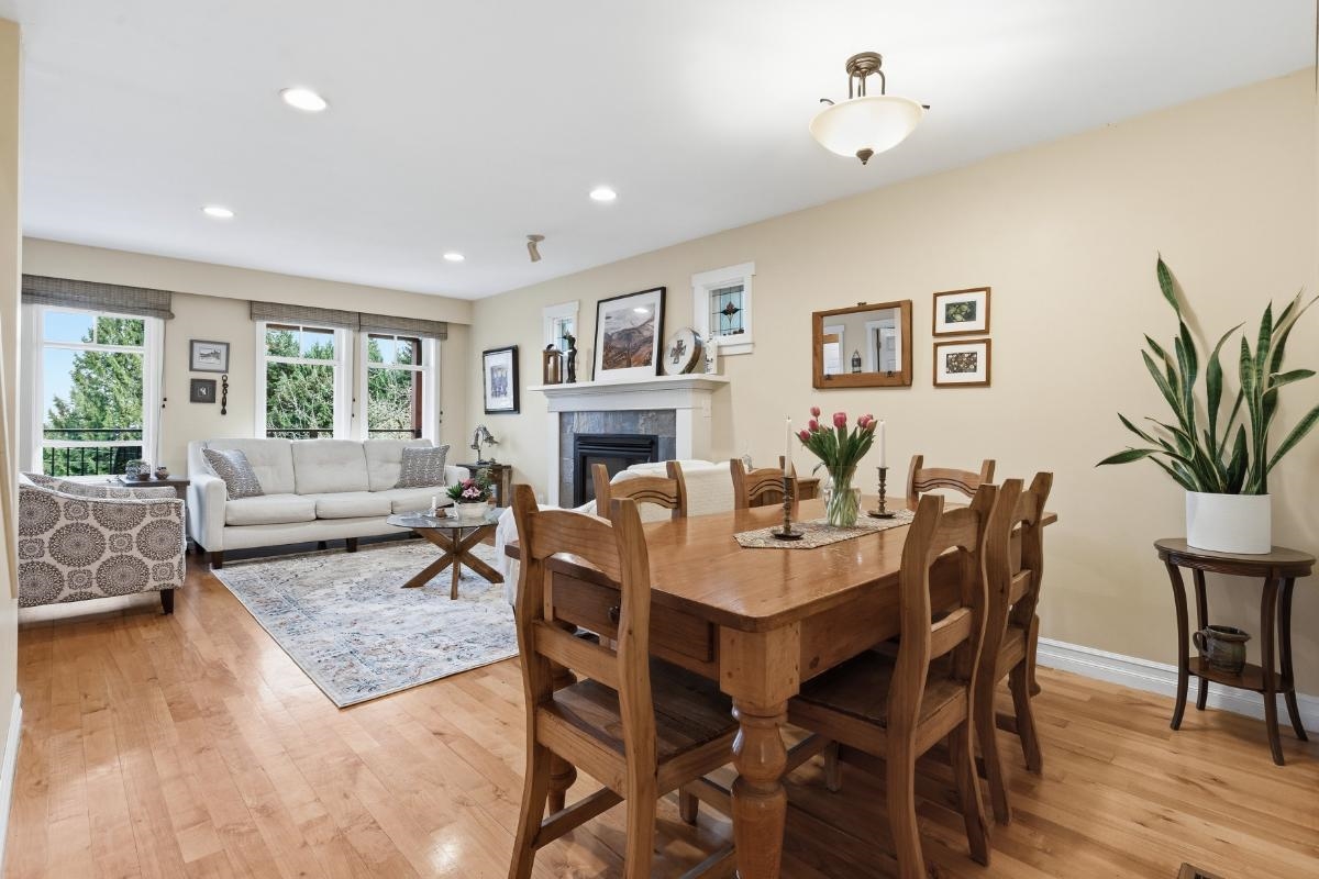 272 E OSBORNE ROAD