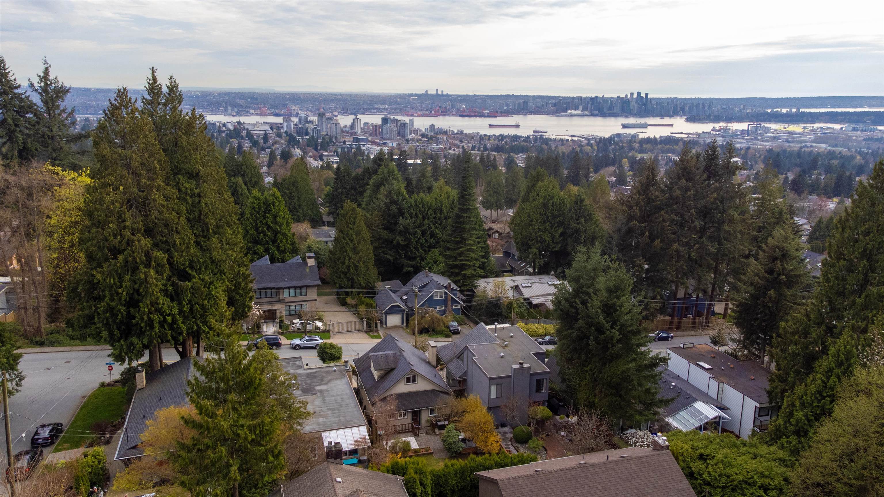 272 E OSBORNE ROAD