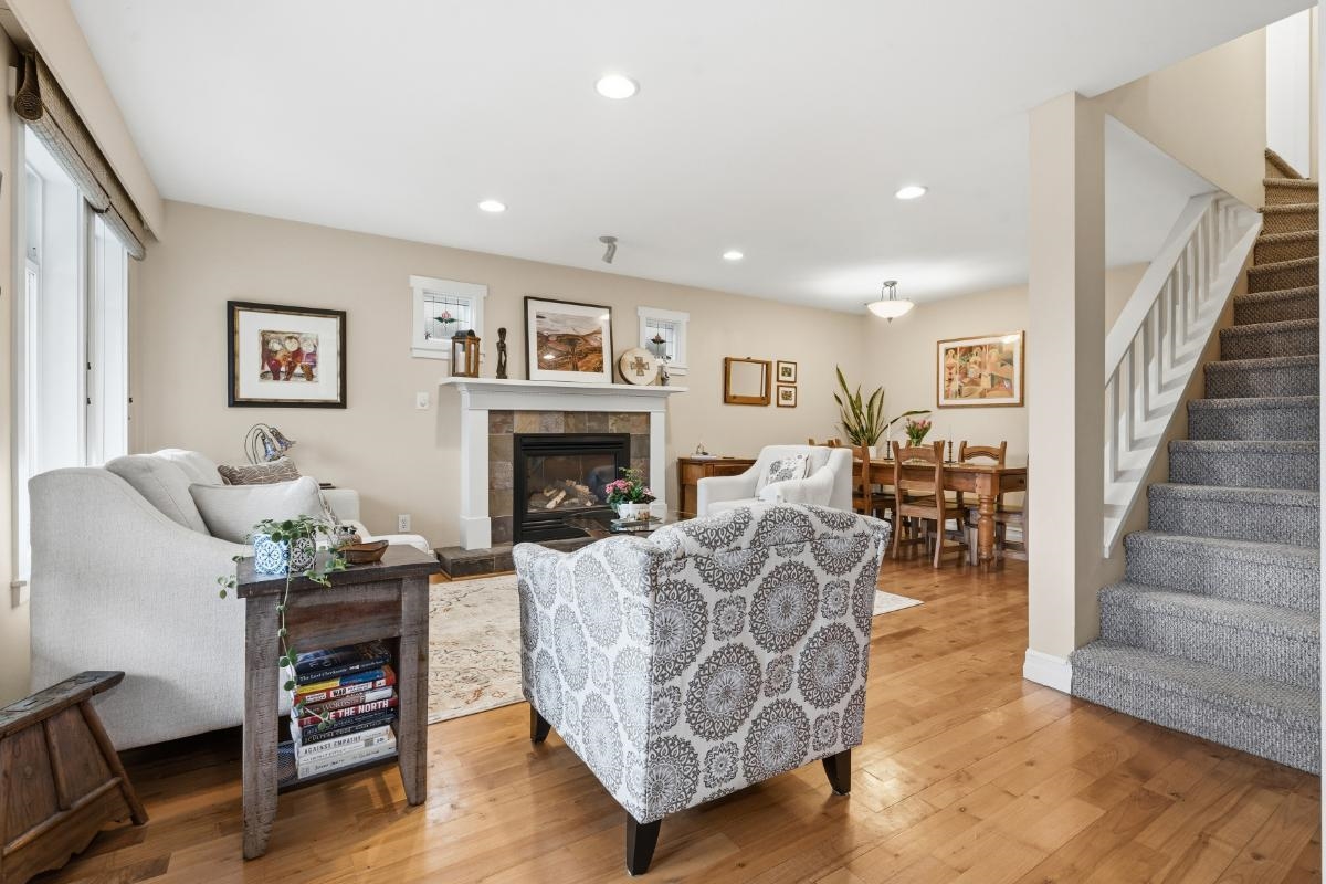 272 E OSBORNE ROAD