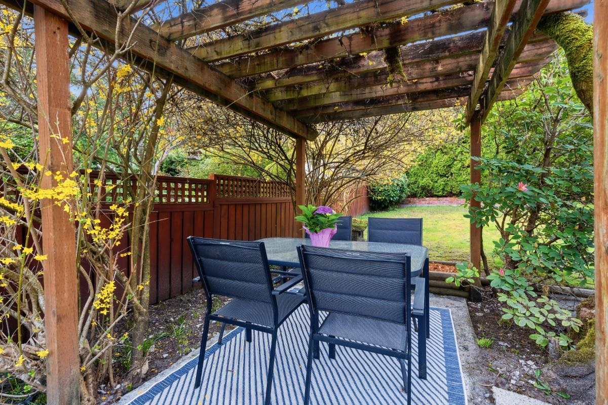 272 E OSBORNE ROAD