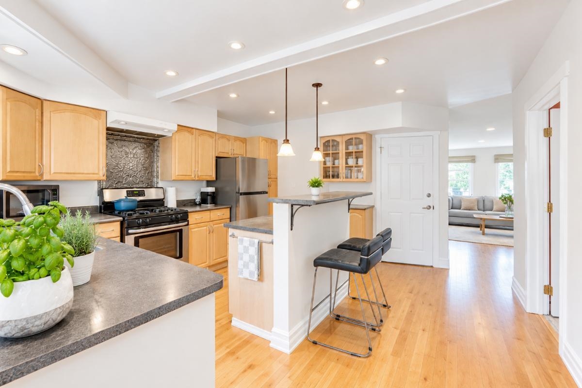 272 E OSBORNE ROAD