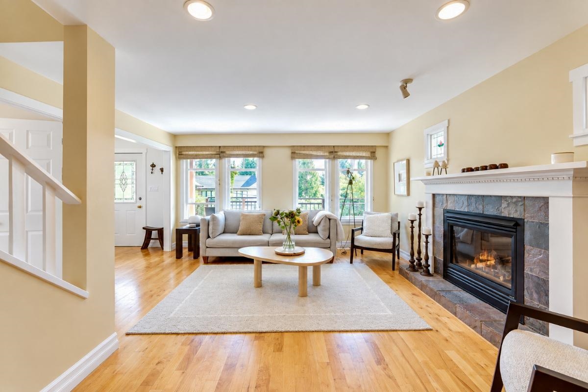272 E OSBORNE ROAD