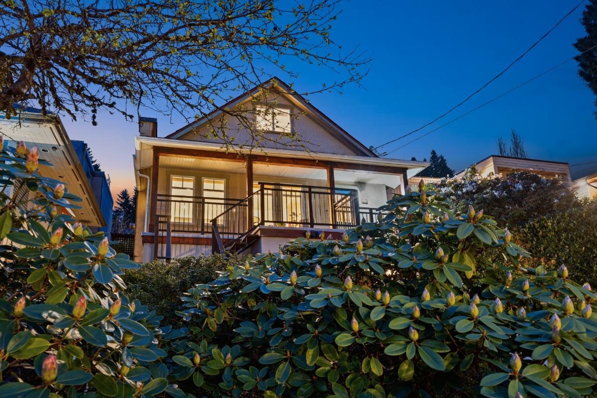272 E OSBORNE ROAD
