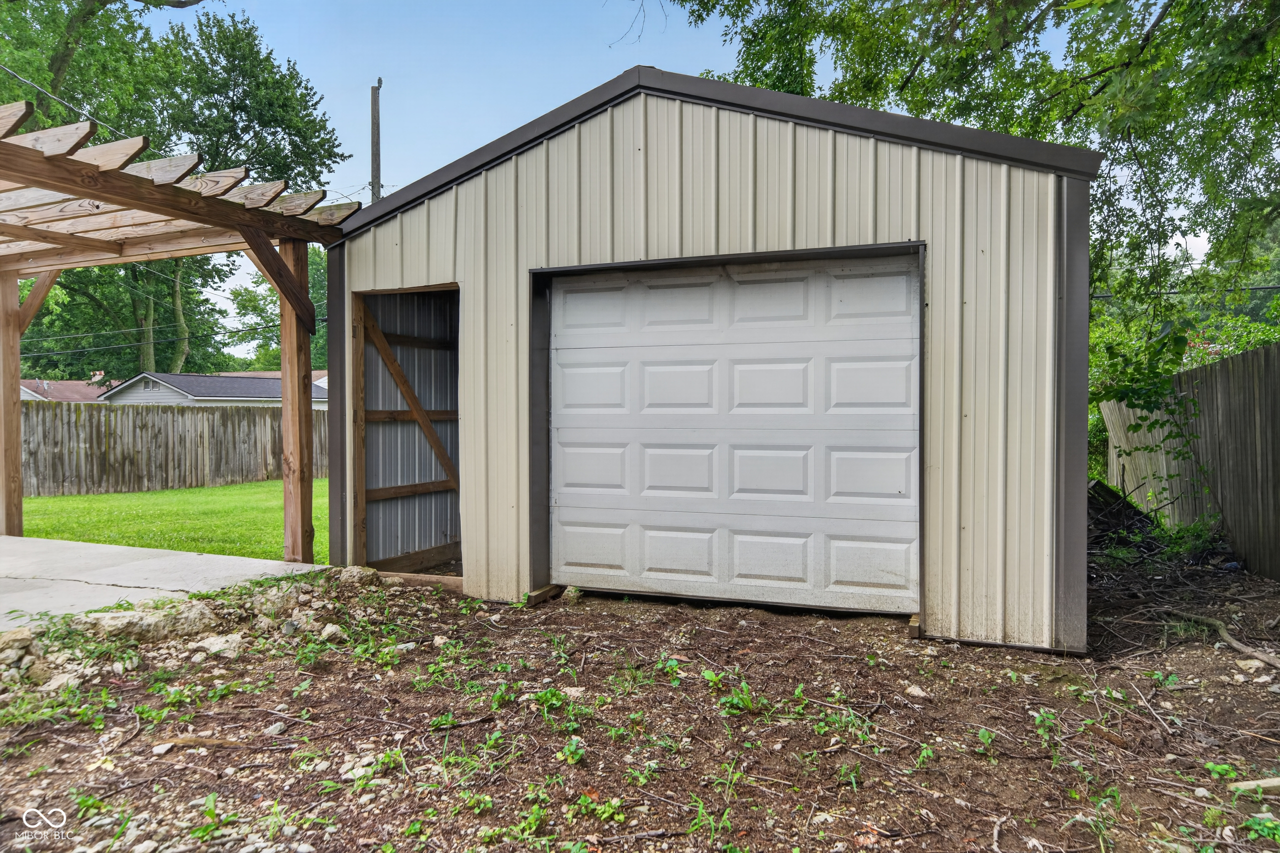 1411 W Tate Street W