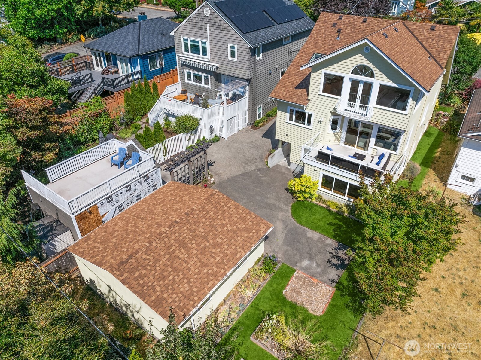 6547 30th Avenue NE