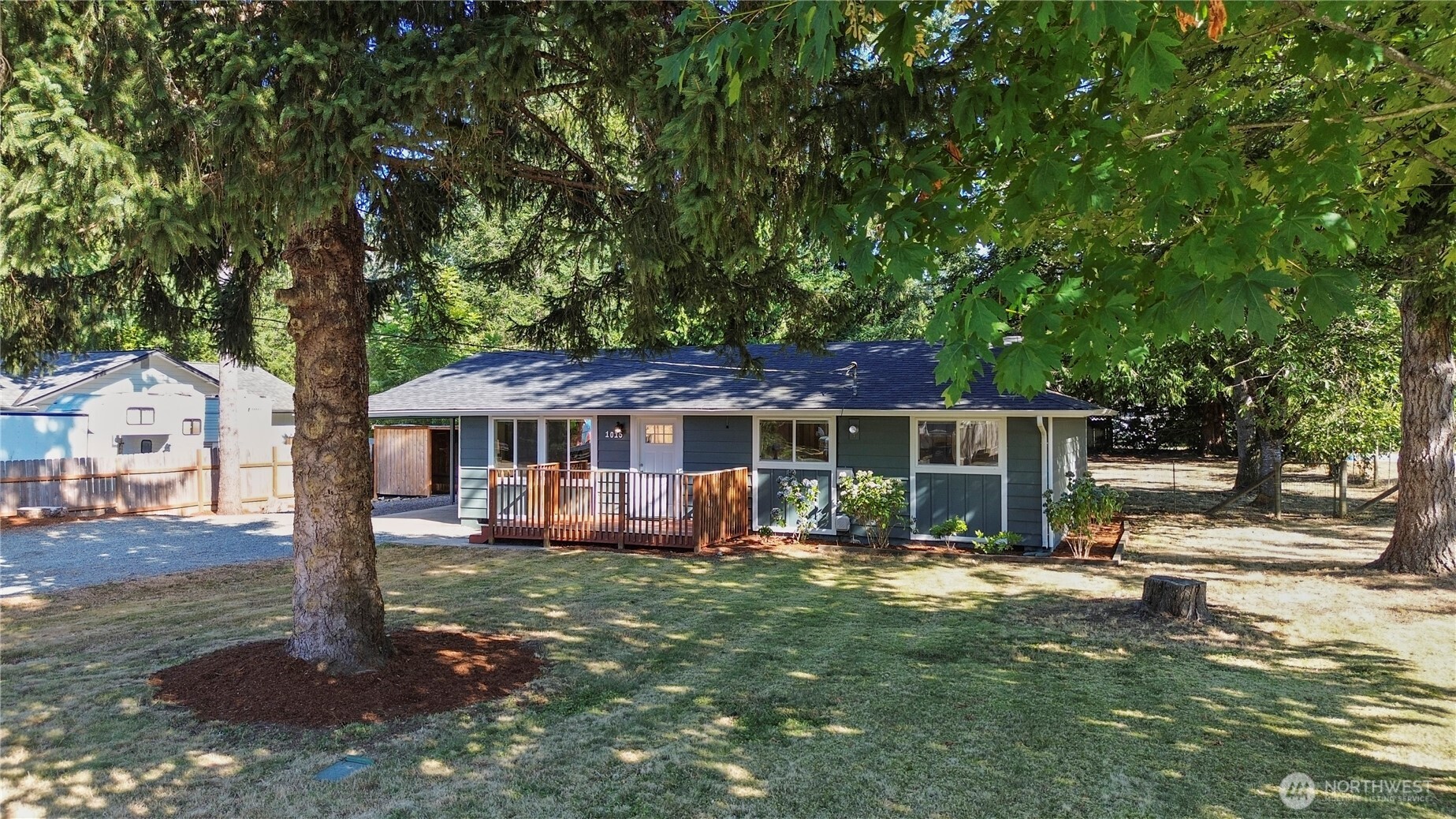 1015 Dyer Road