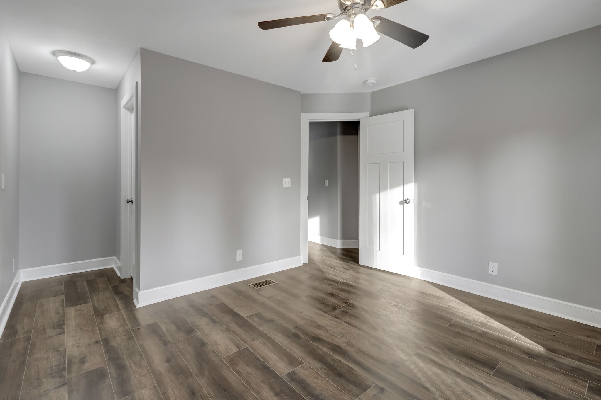 306 Hobbs Ave