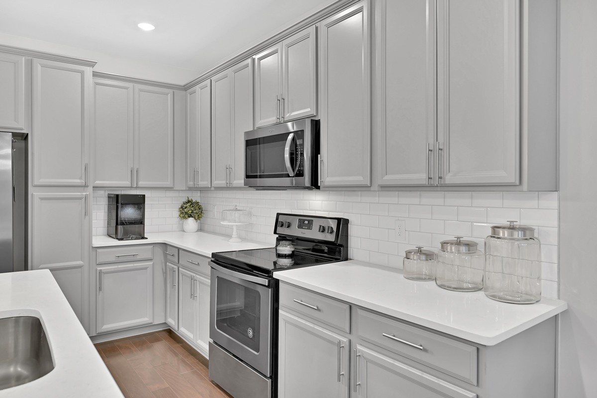 101 Bluestem Ct