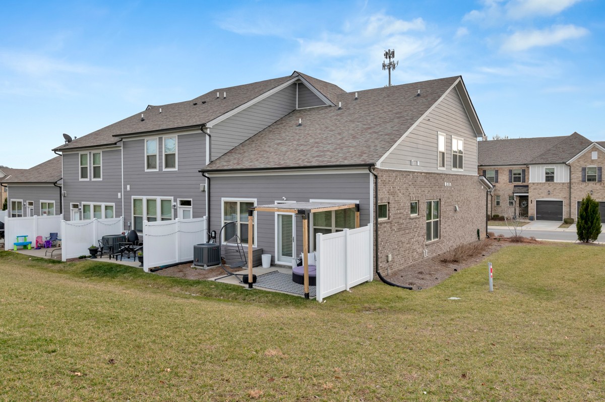 101 Bluestem Ct