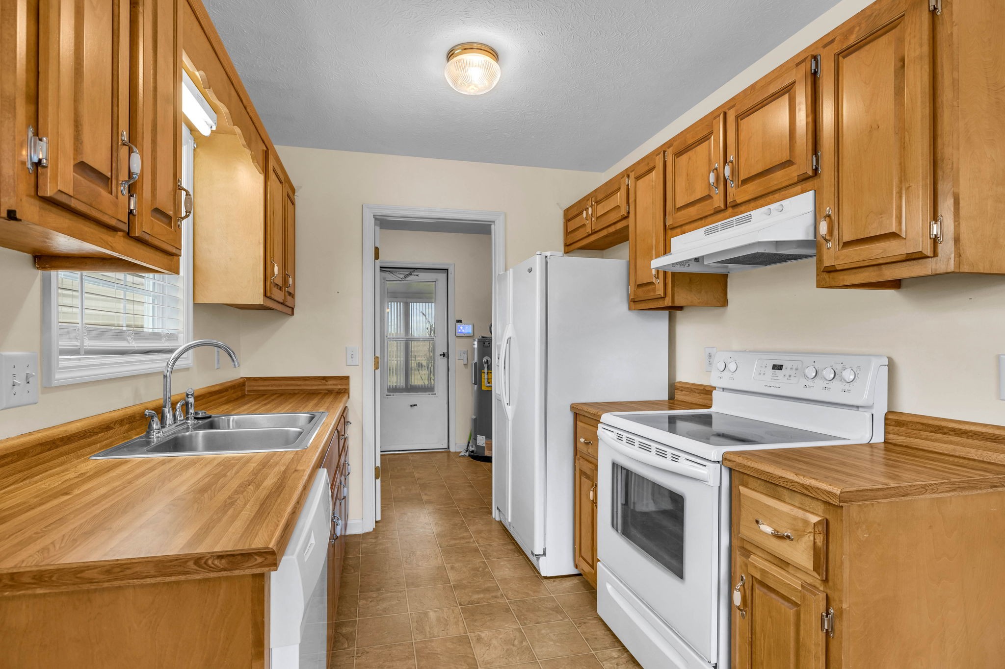 109 Derek Ct