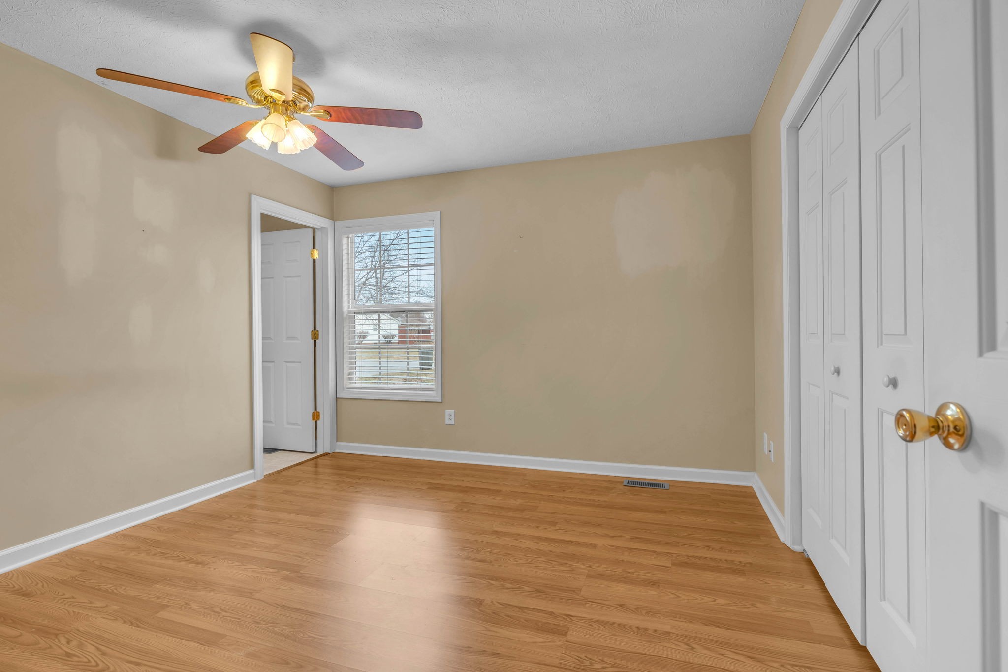 109 Derek Ct