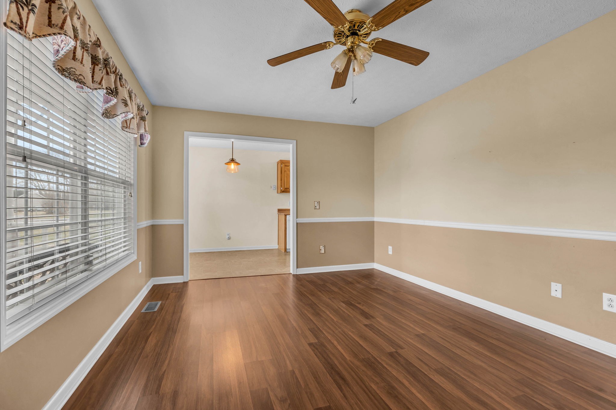 109 Derek Ct