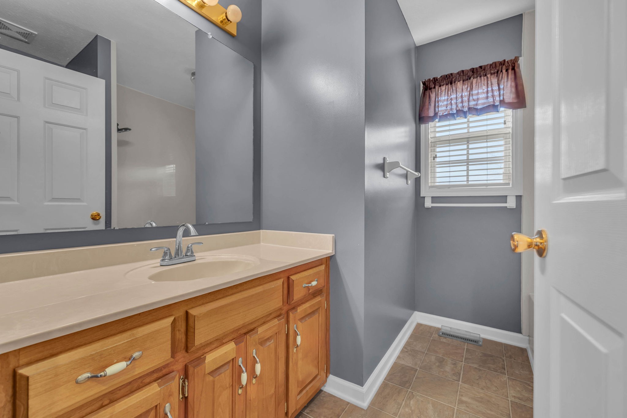 109 Derek Ct