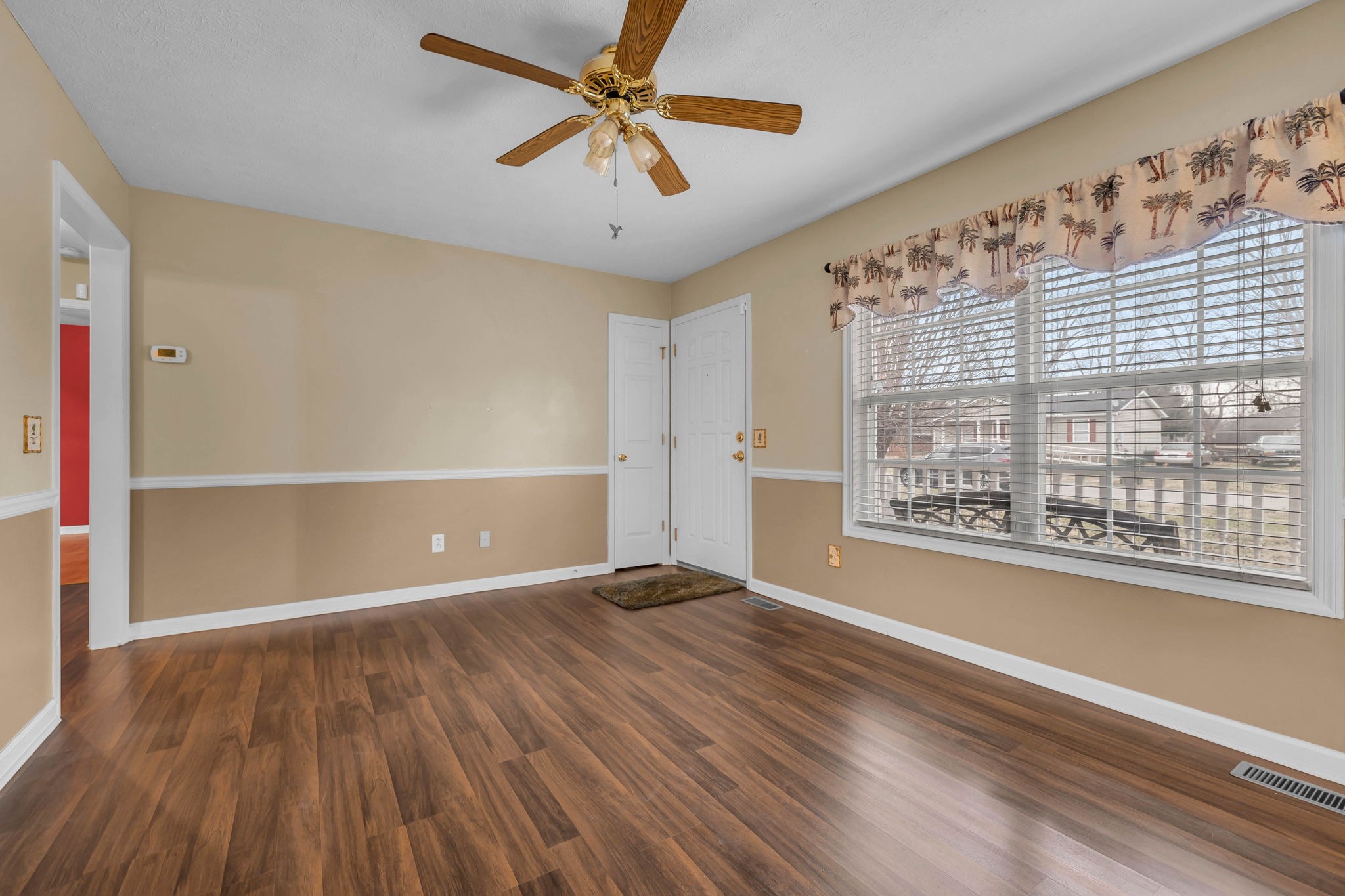 109 Derek Ct