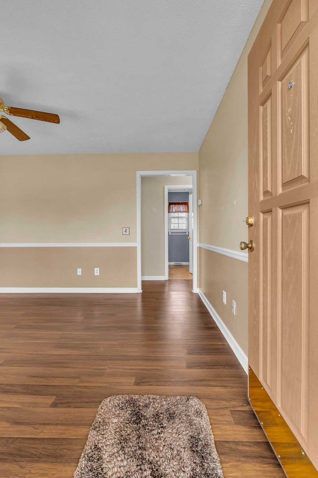 109 Derek Ct