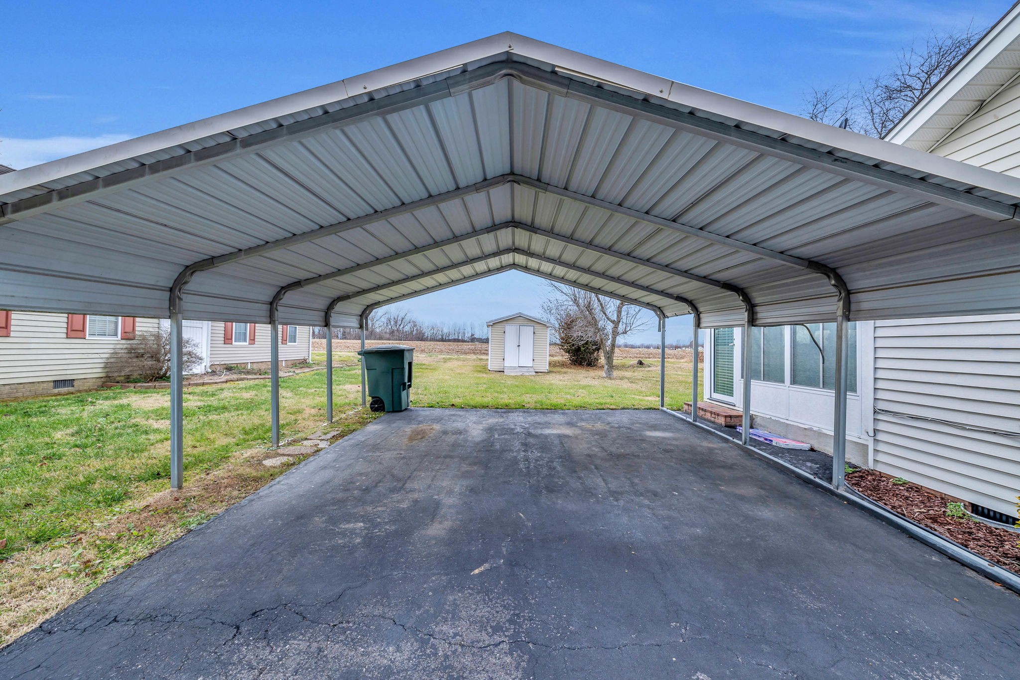 109 Derek Ct