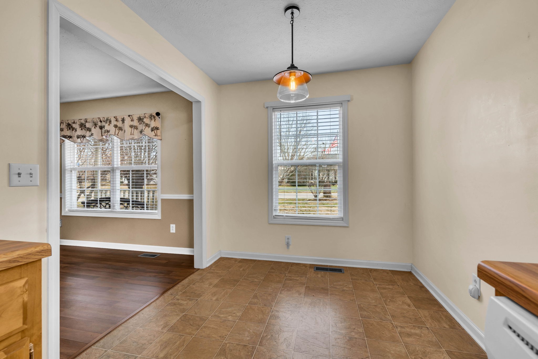 109 Derek Ct