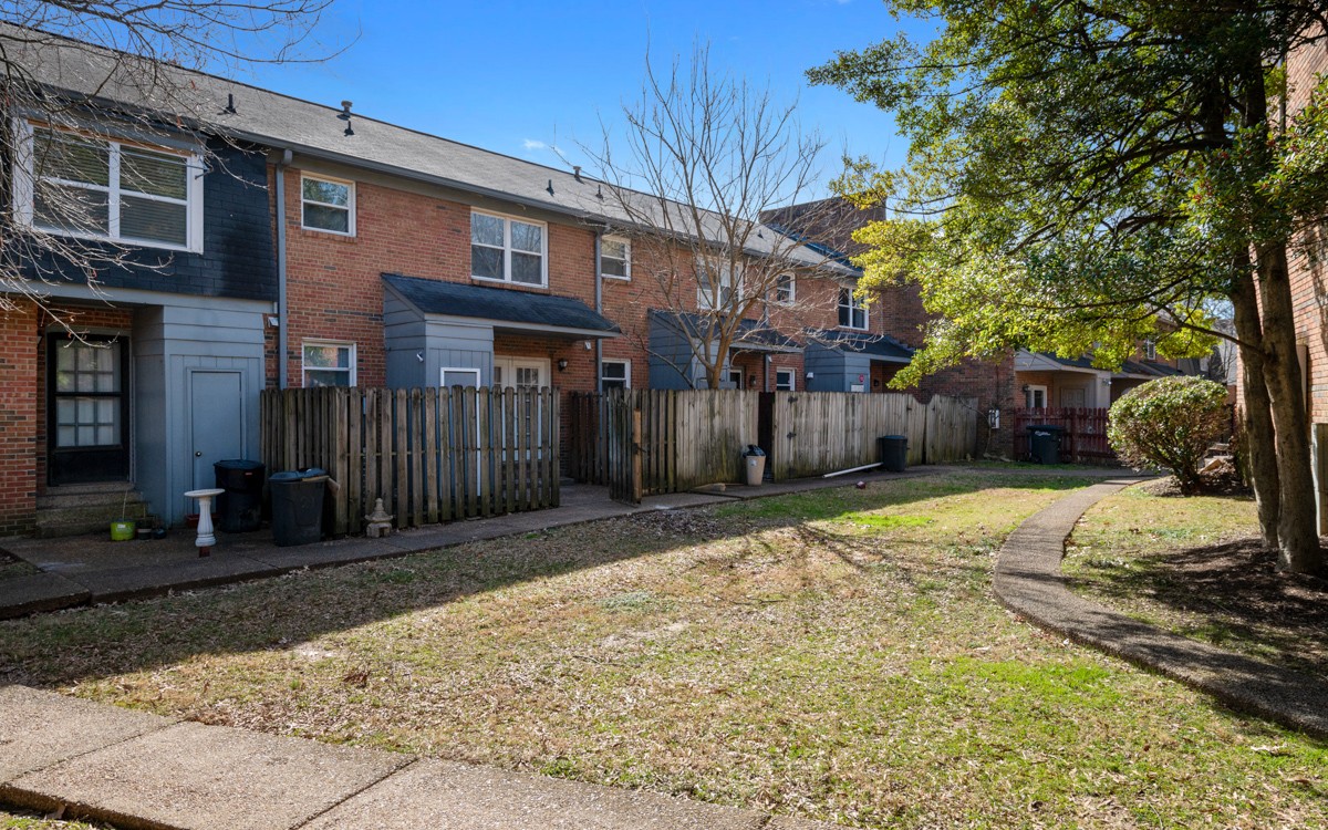 5515 Country Dr Unit: 28