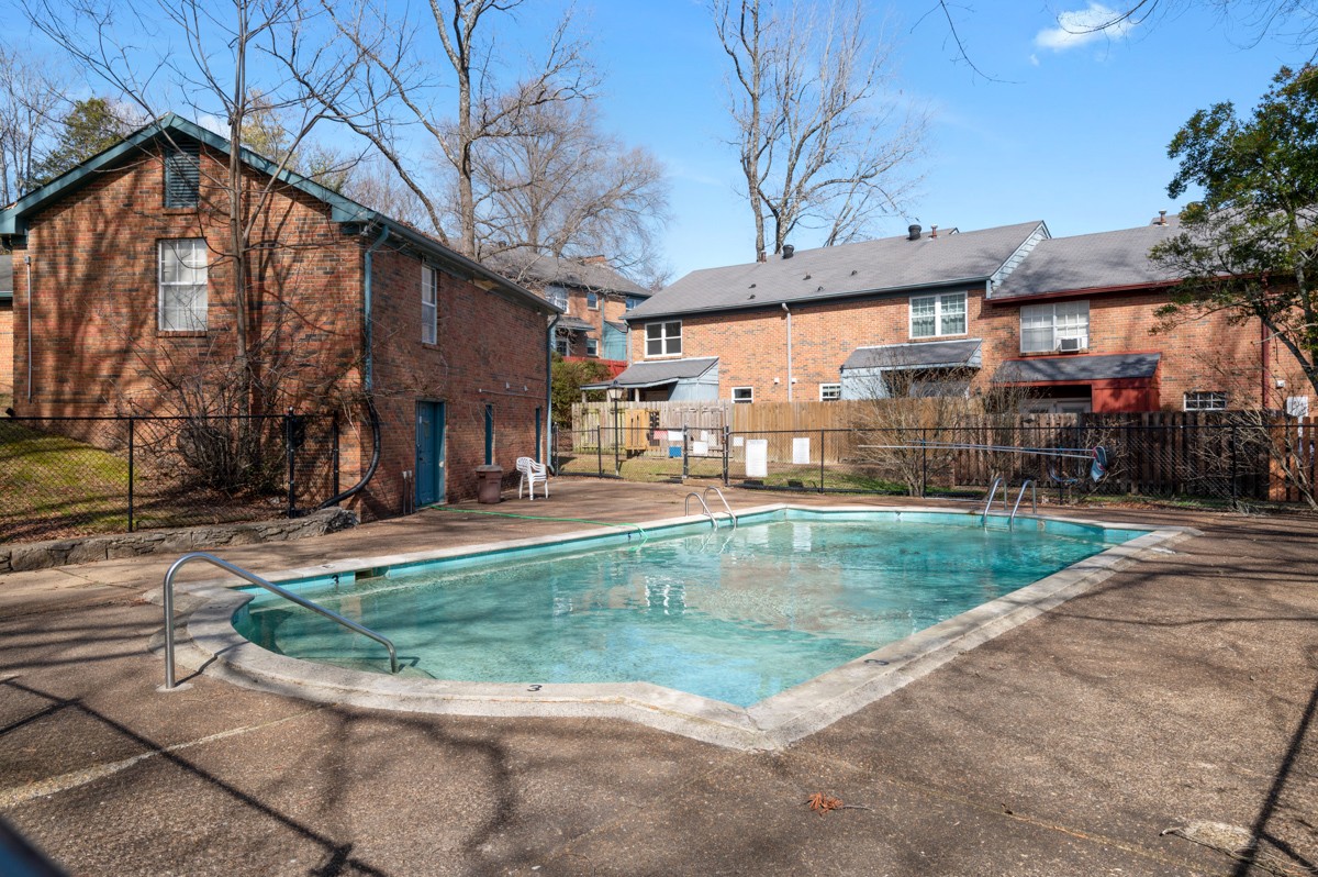 5515 Country Dr Unit: 28
