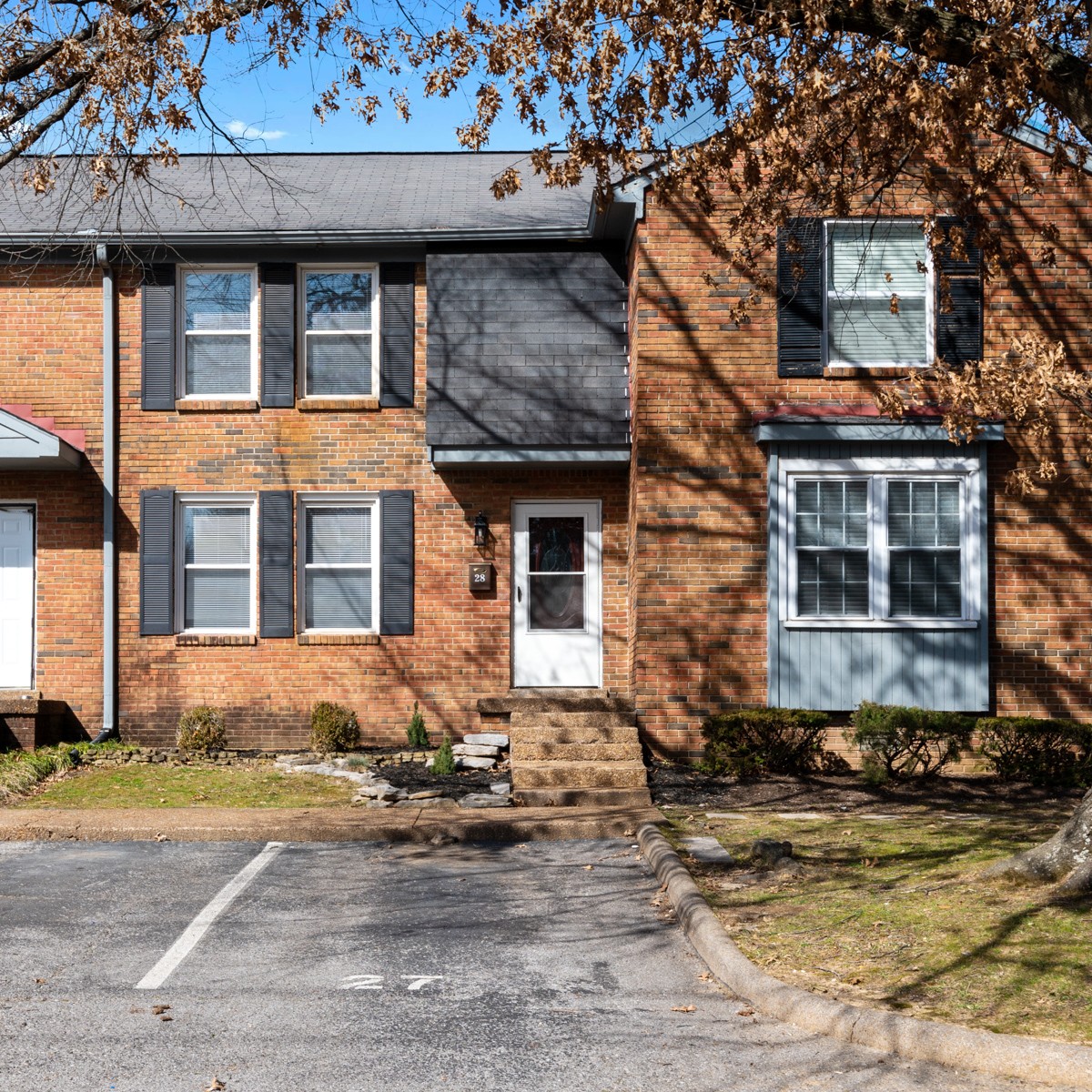 5515 Country Dr Unit: 28