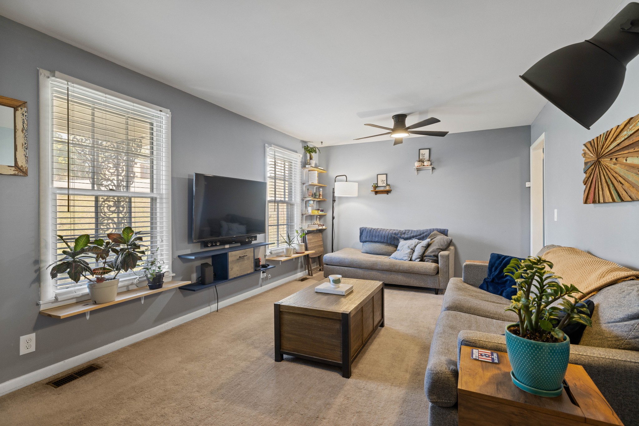 2101 Aileen Dr