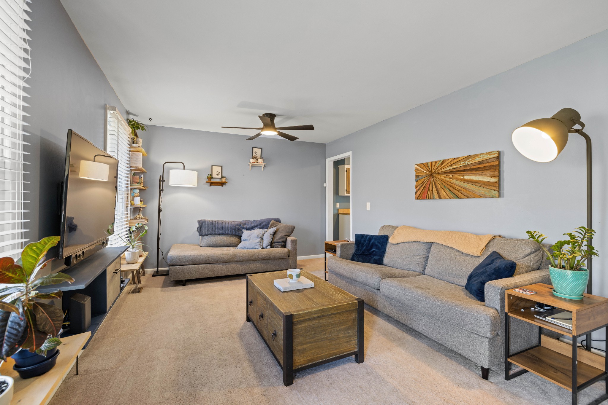 2101 Aileen Dr