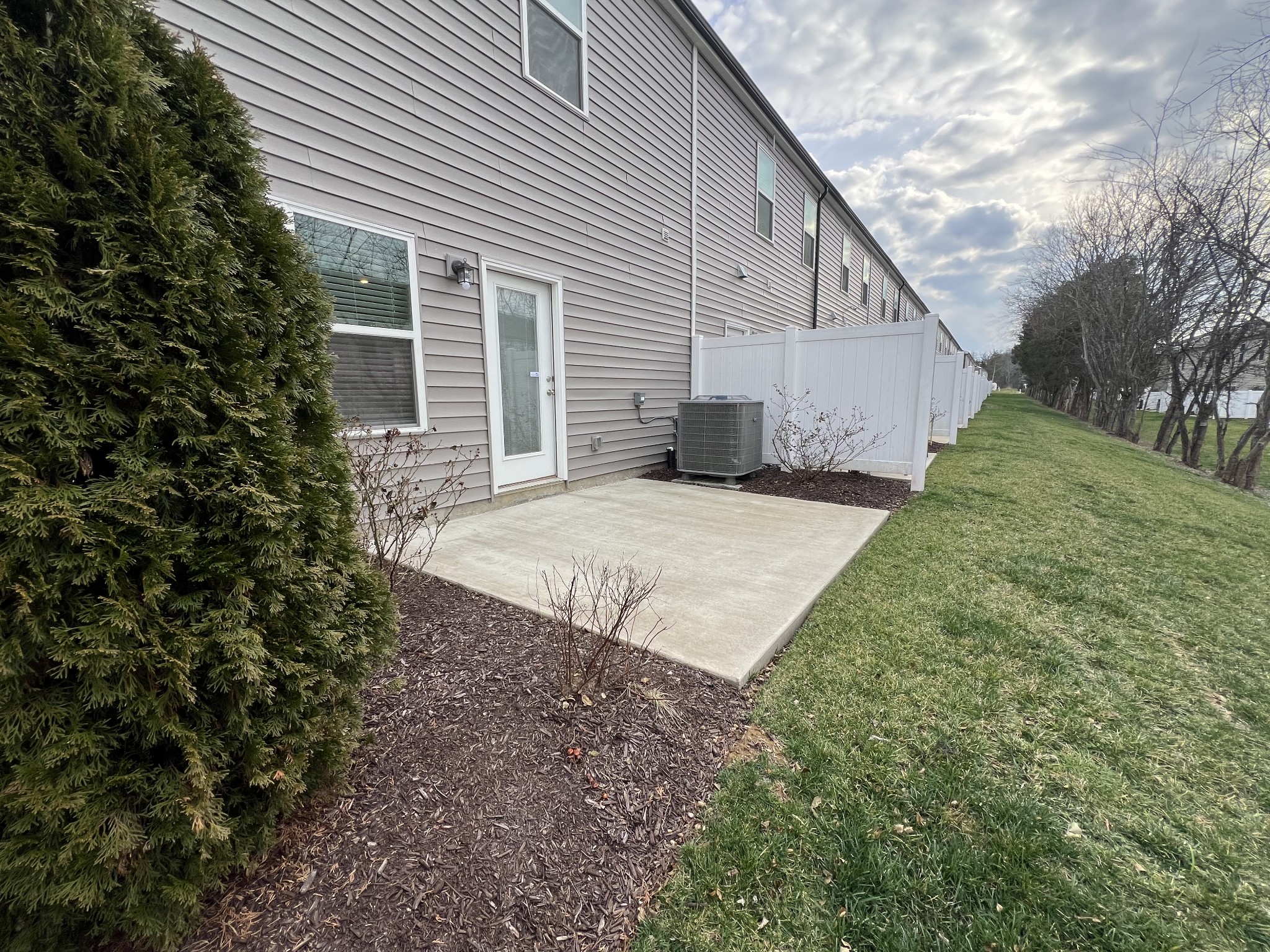 1555 Olympic Ln, N