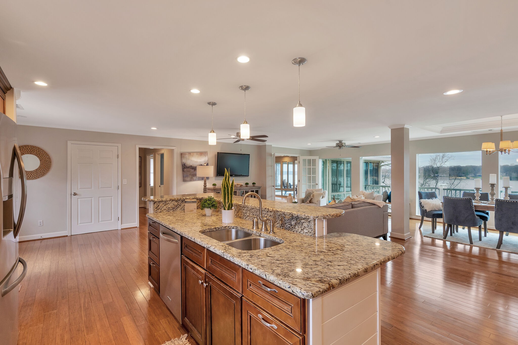 389 Green Harbor Rd
