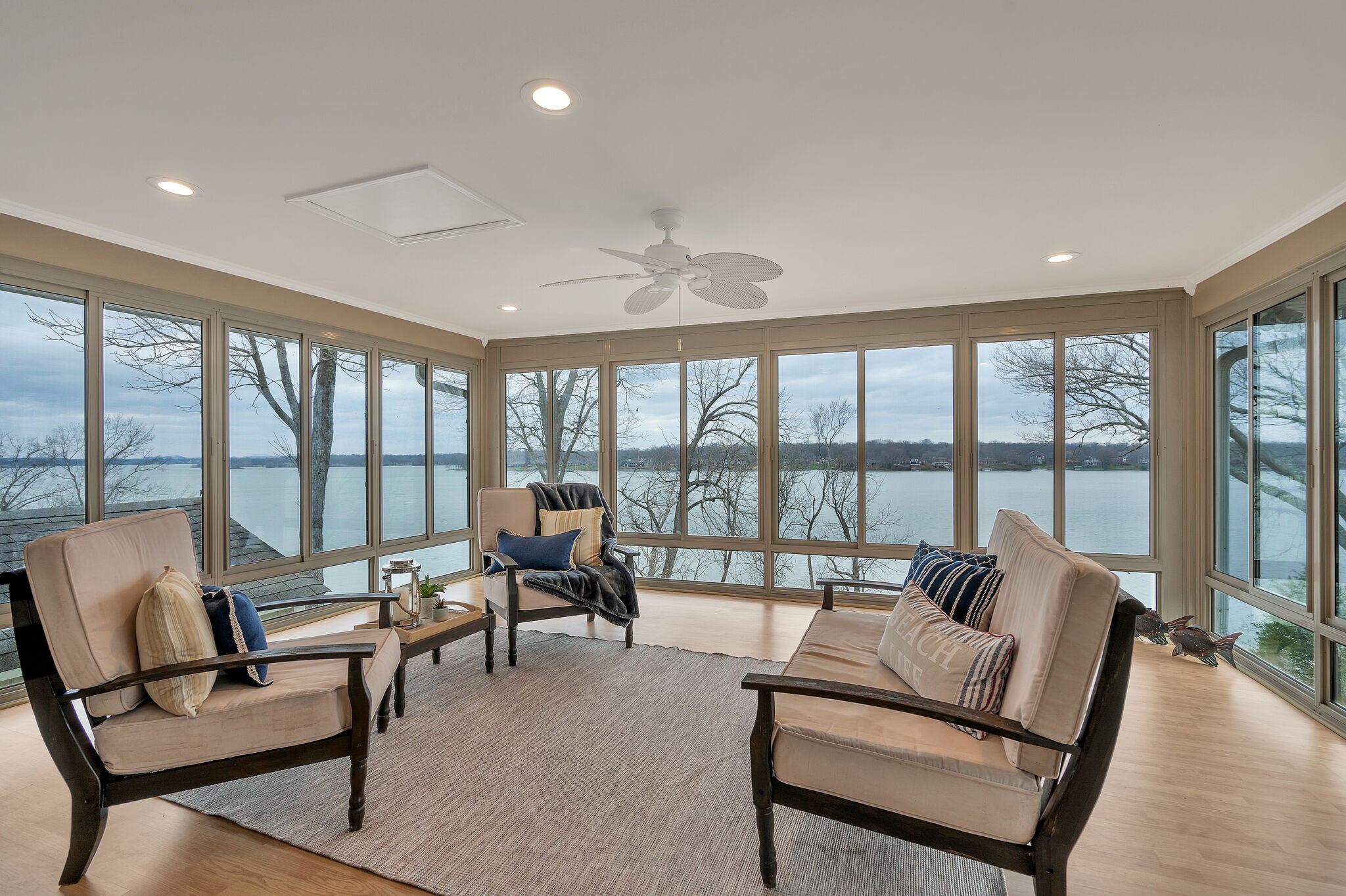 389 Green Harbor Rd