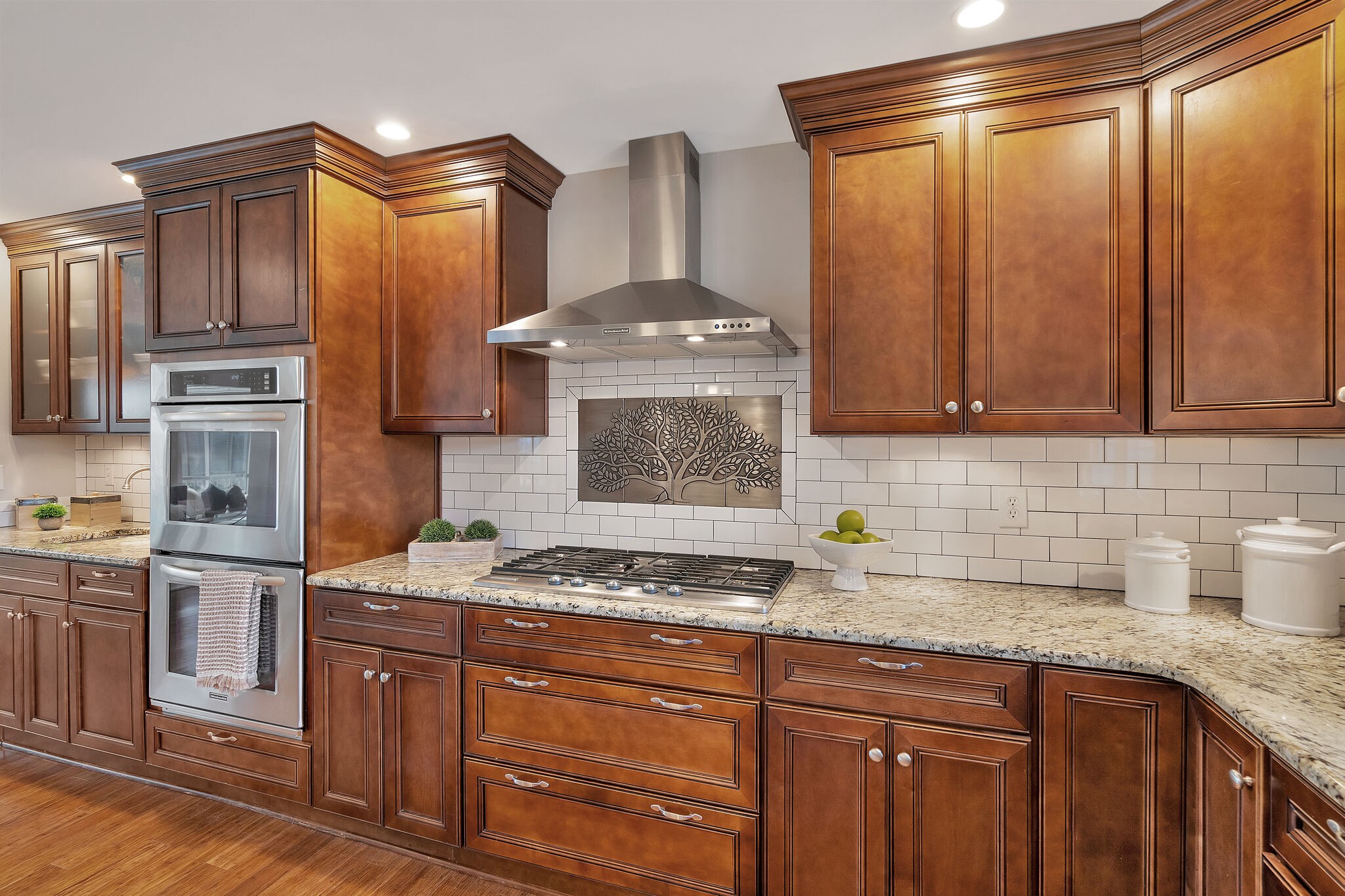 389 Green Harbor Rd