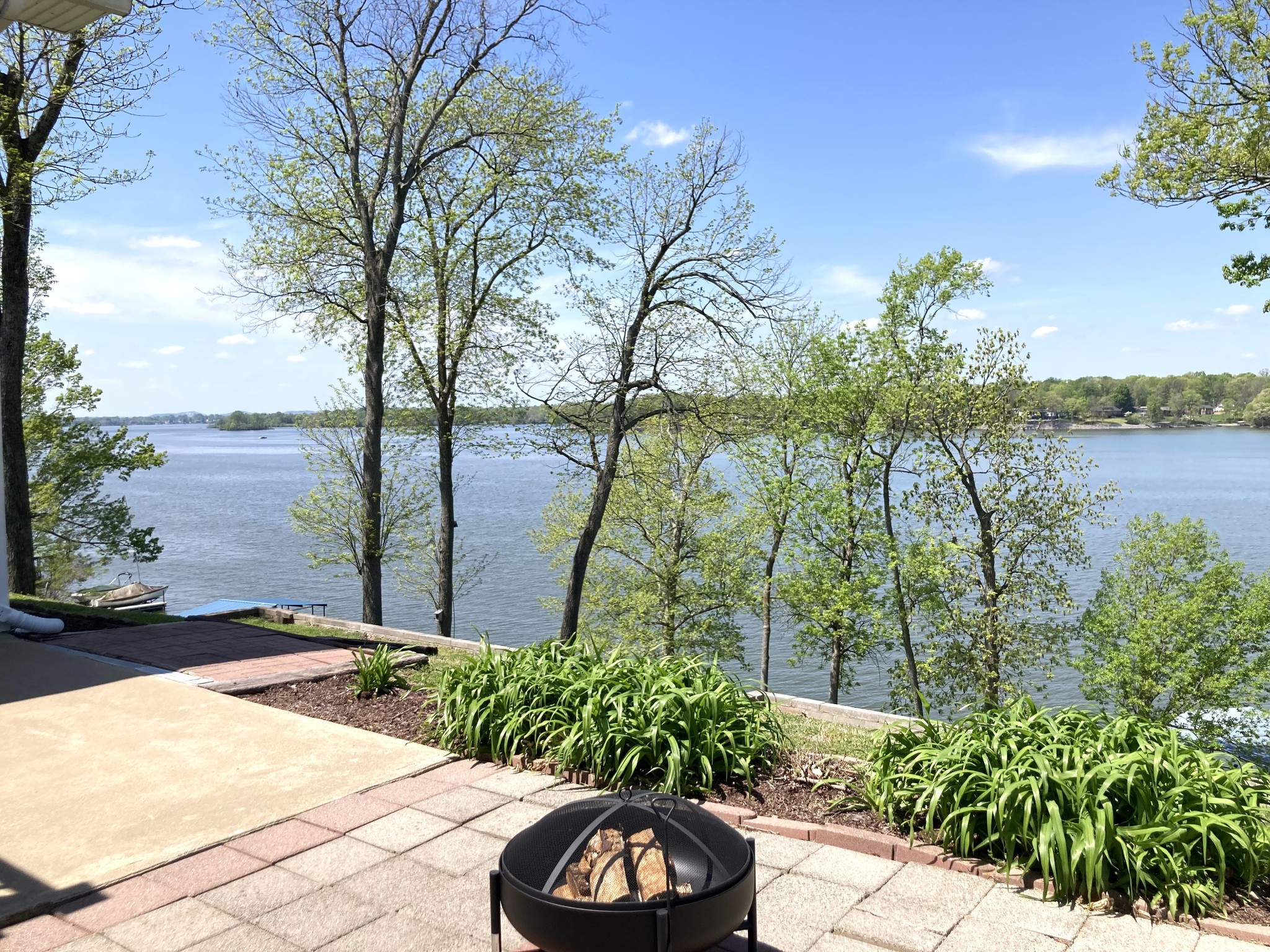 389 Green Harbor Rd