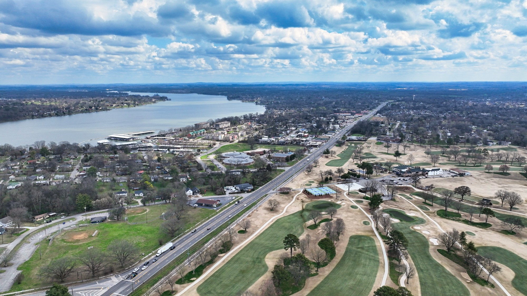 3212 Lakeshore Dr