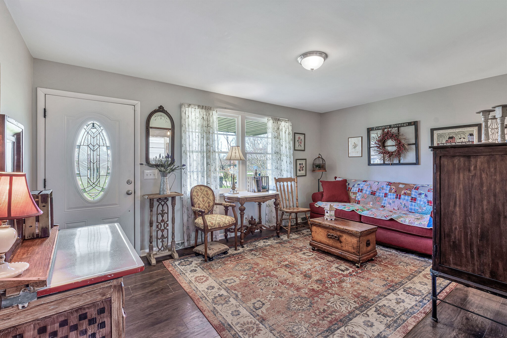 3212 Lakeshore Dr