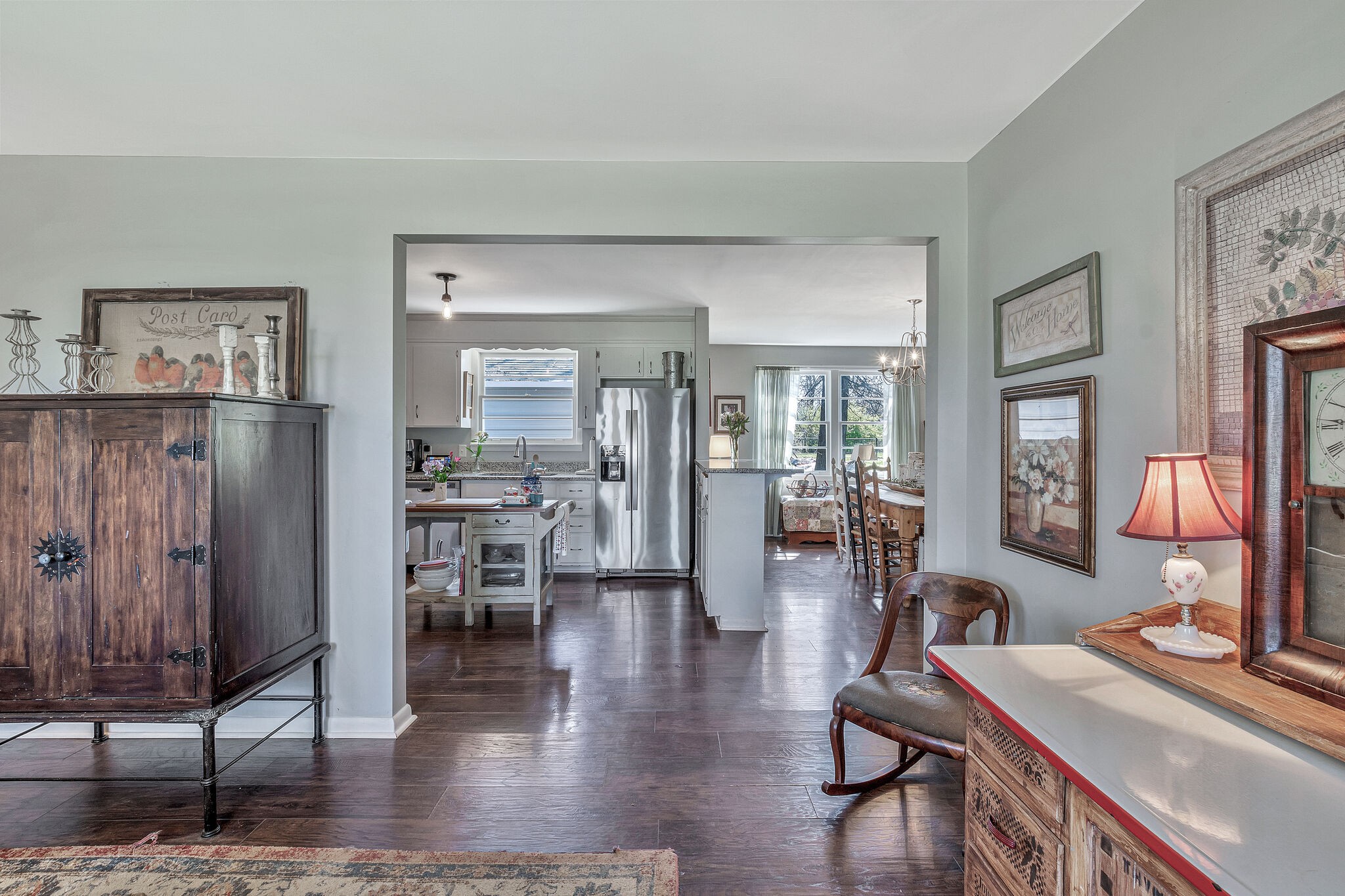 3212 Lakeshore Dr