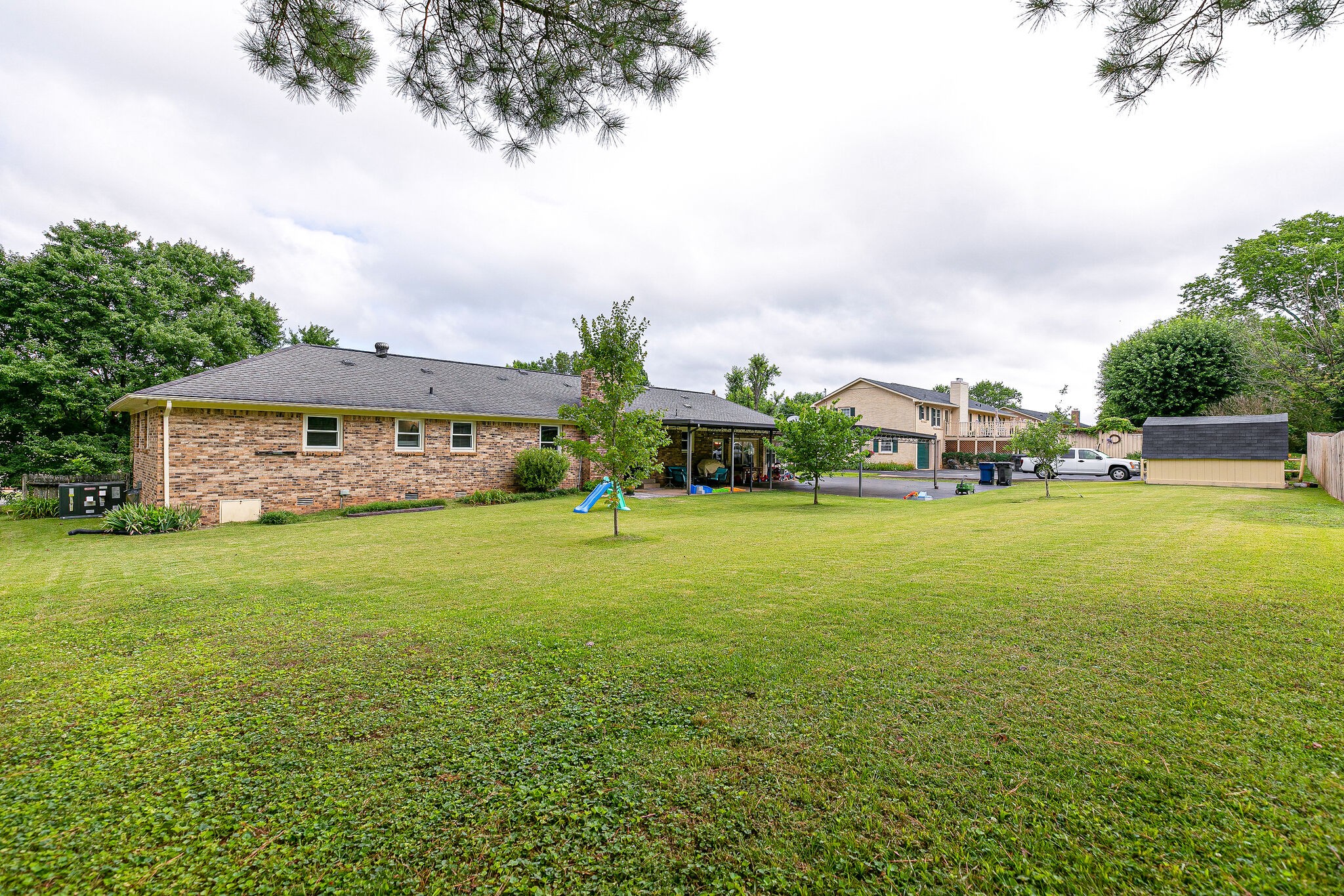 513 Hemingway Dr