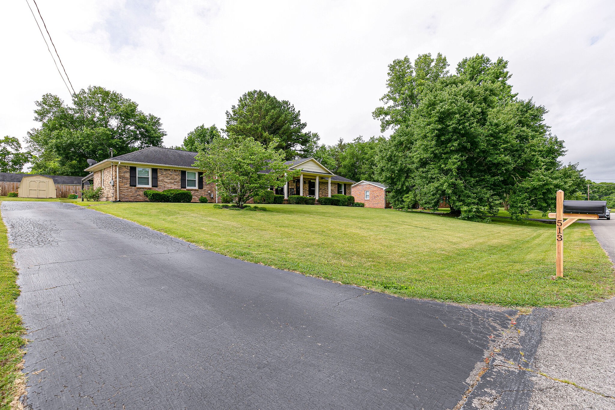 513 Hemingway Dr