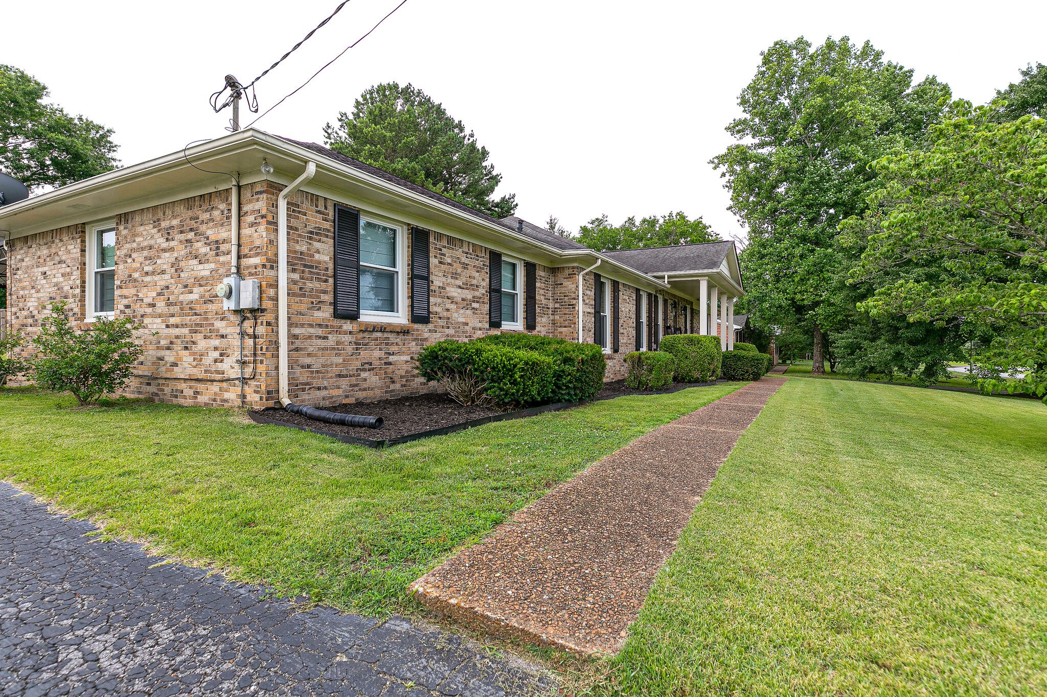 513 Hemingway Dr