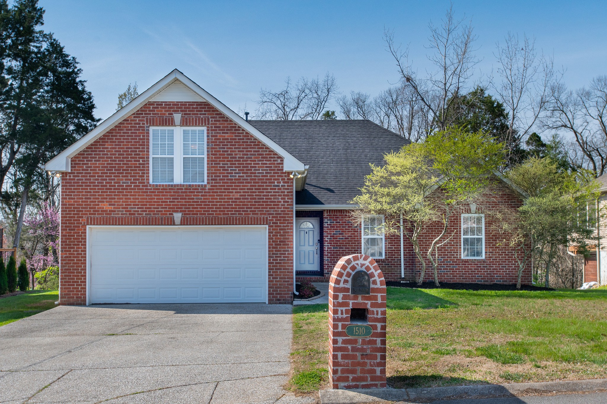 1510 Yarmouth Ln