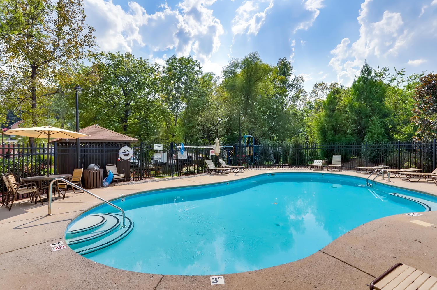 1510 Yarmouth Ln