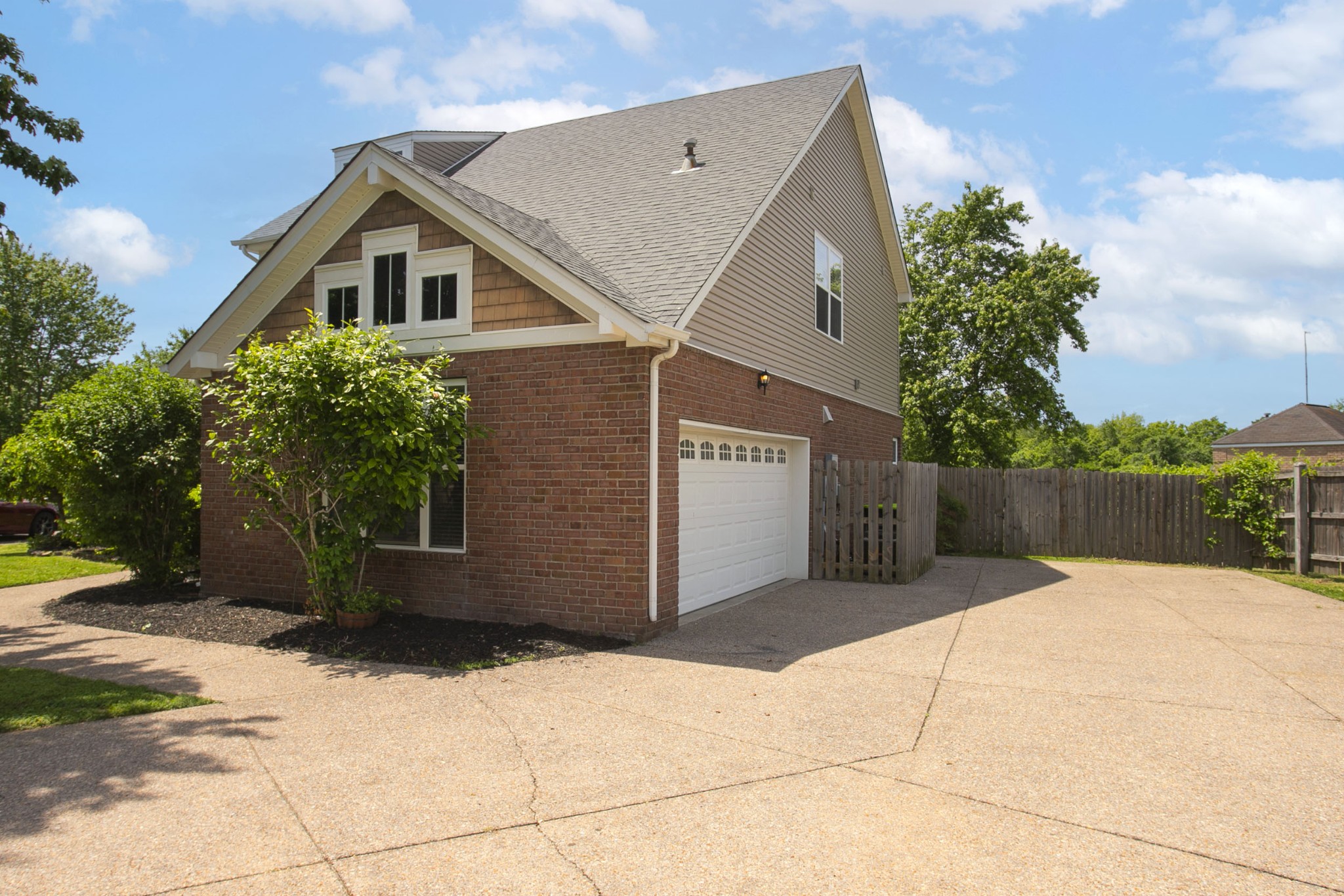1837 Woodland Farms Ct
