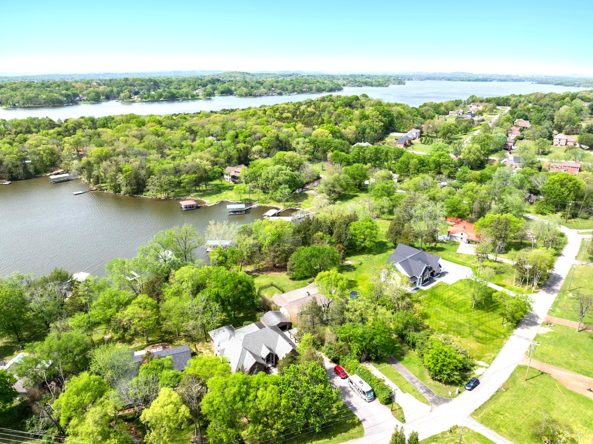 5513 Vanderbilt Rd