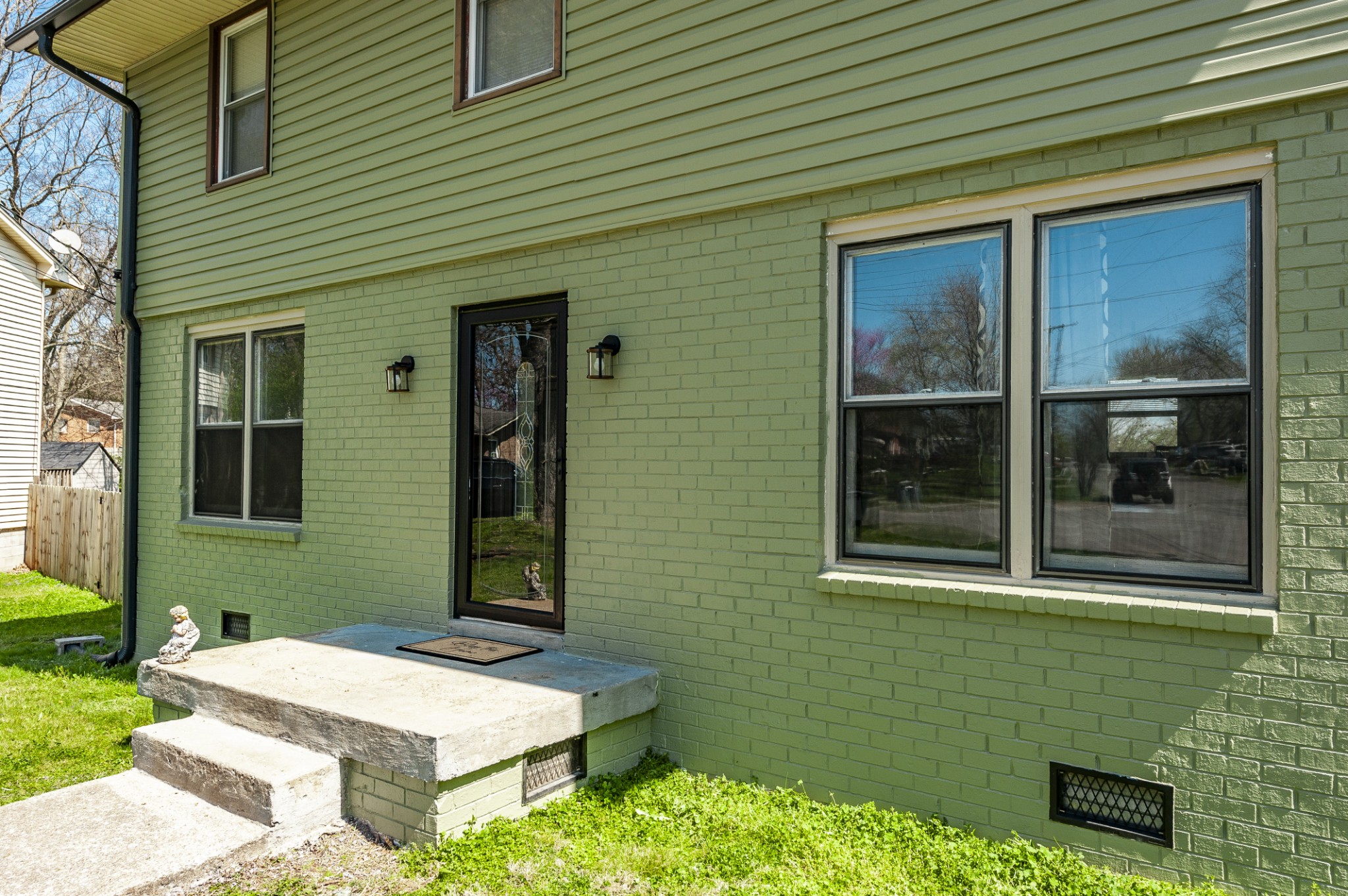 159 Cline Ave