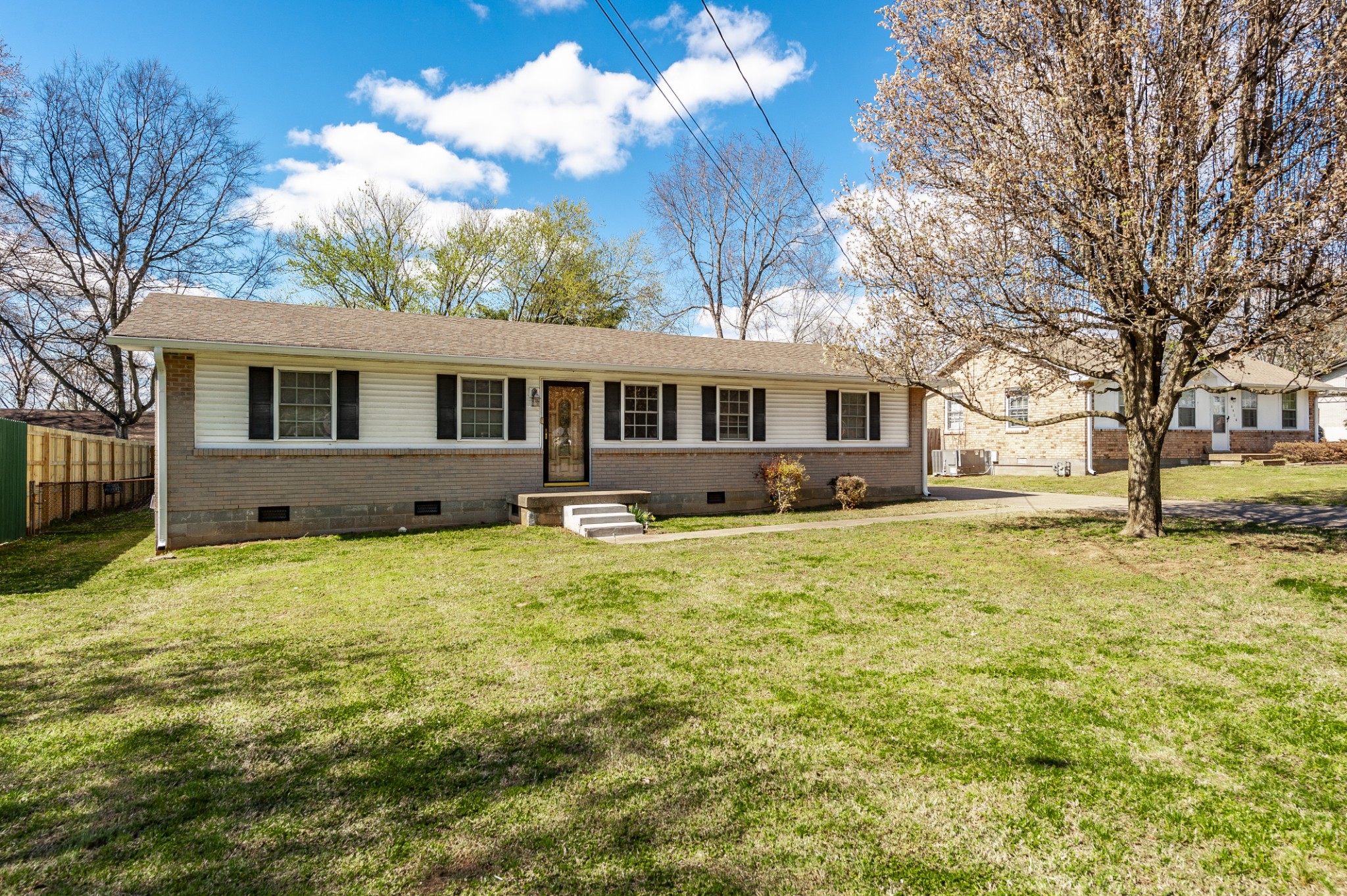 4912 Big Horn Dr