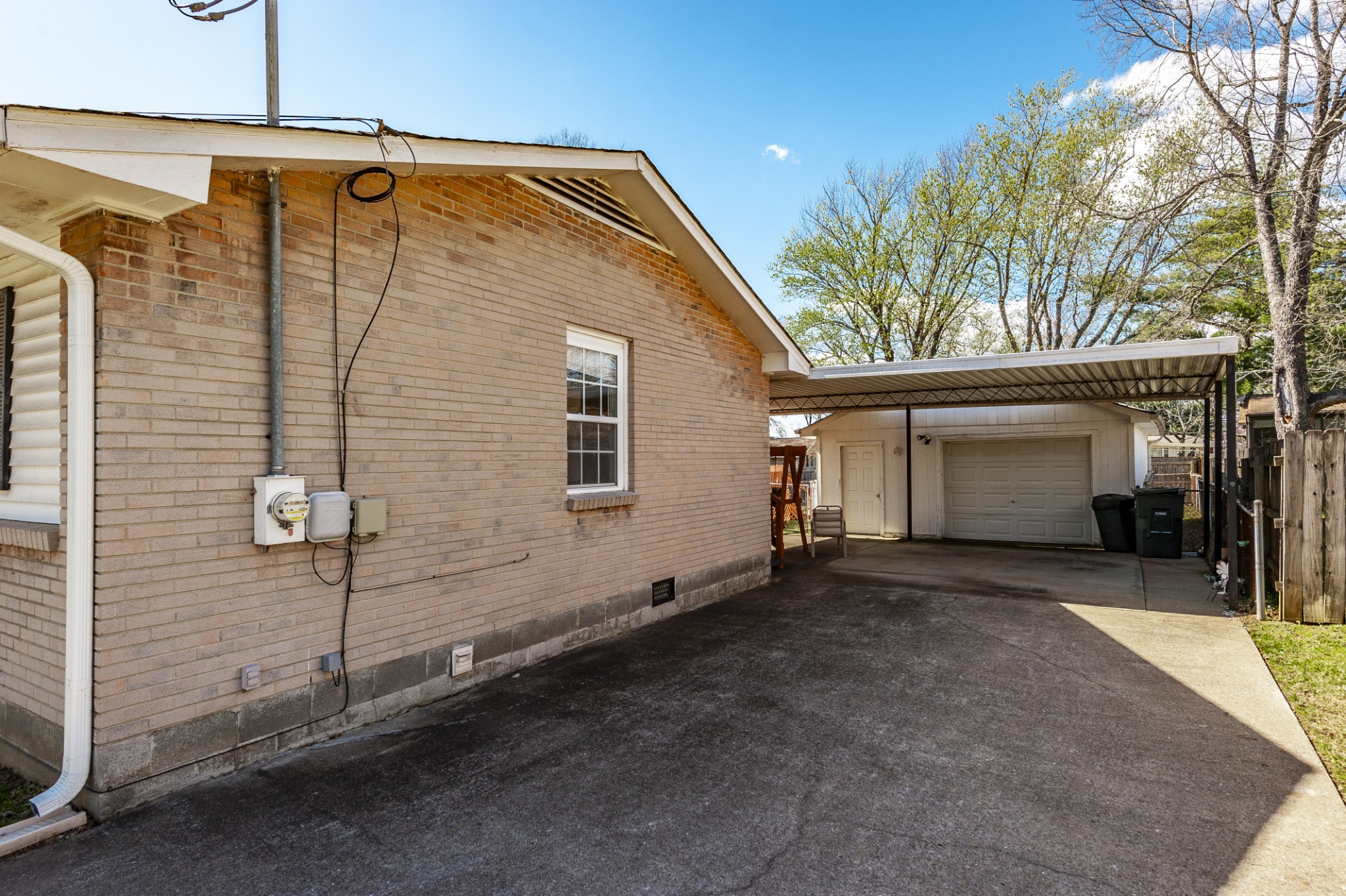 4912 Big Horn Dr